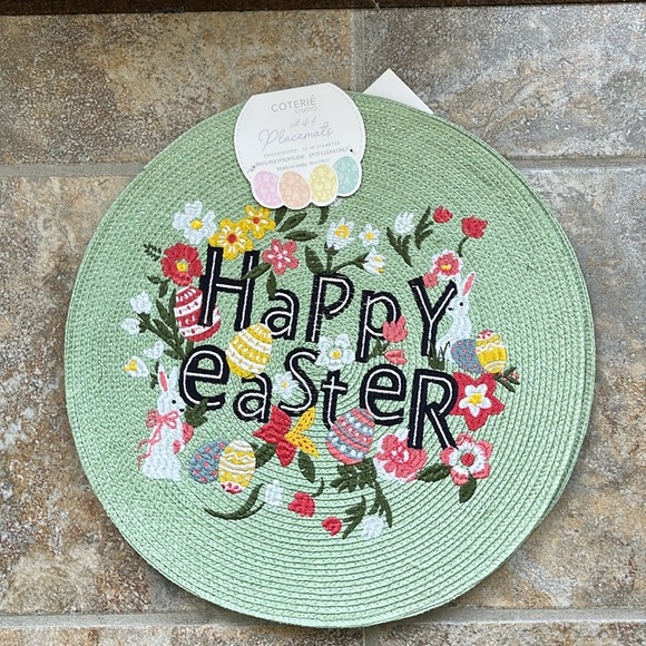 Coterie 2 Sets of 4 Floral Happy Easter Placemats NWT - Picture 4 of 7